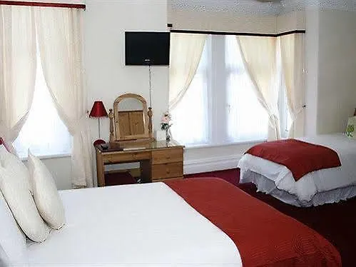 Robyn'S Guest House Room Only Scarborough 4*,  United Kingdom